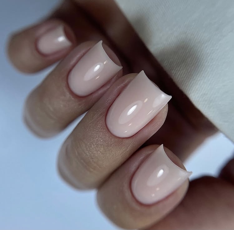 Pose d'ongles